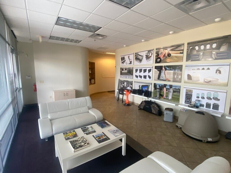 More Photos Of 1826 Lakeway Dr, Lewisville Research And Development For Sale