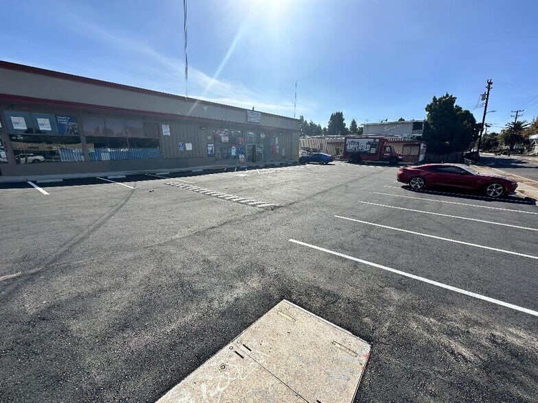 More Photos Of 853 Sycamore Ave, Hayward Storefront Retail Office For Lease