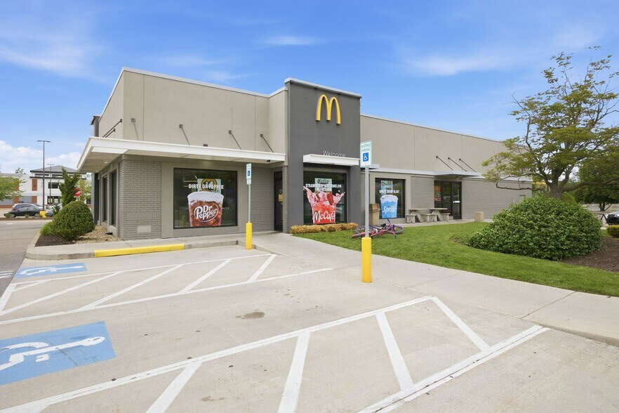 More Photos Of 52-70 Mendon Rd, Cumberland Unknown For Lease