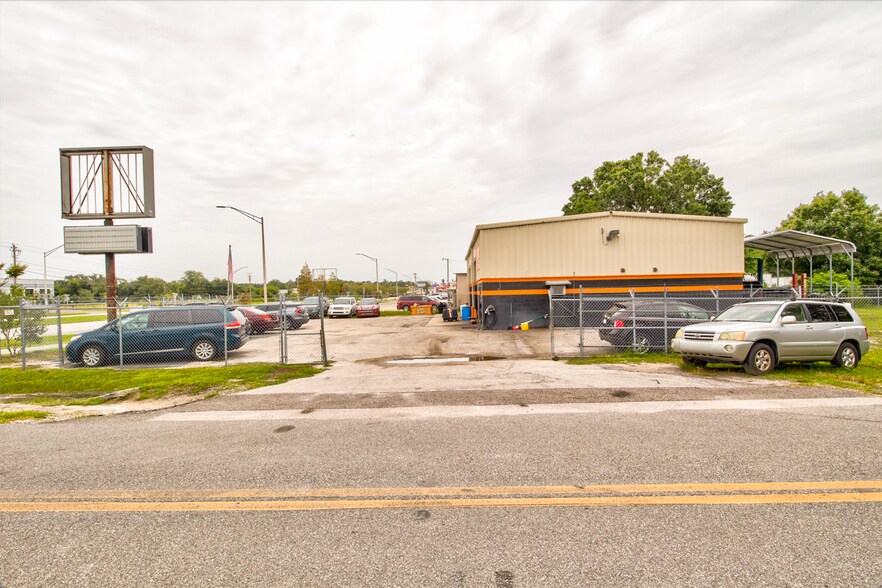 More Photos Of 2016 W Memorial Blvd, Lakeland Auto Repair For Sale