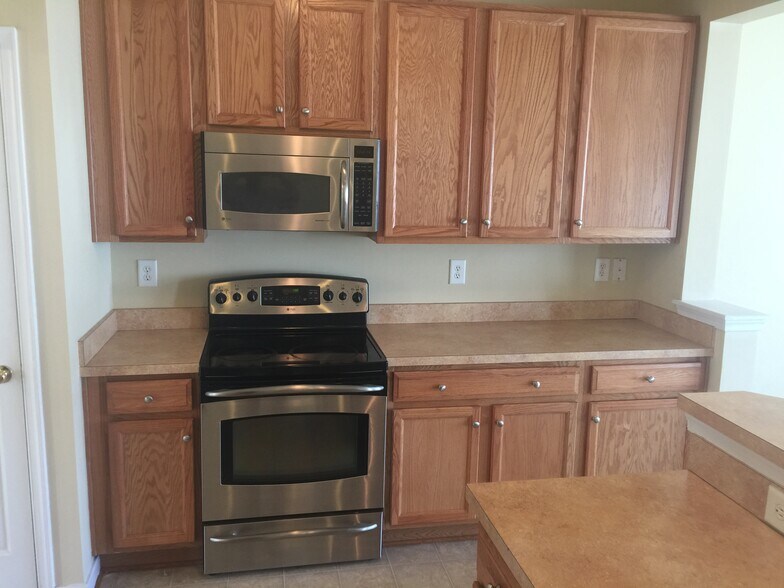 More Photos Of 1311 Village Views Dr, Glen Allen Apartments For Sale