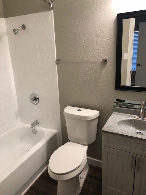 More Photos Of 501 Elm St, Sweetwater Apartments For Sale
