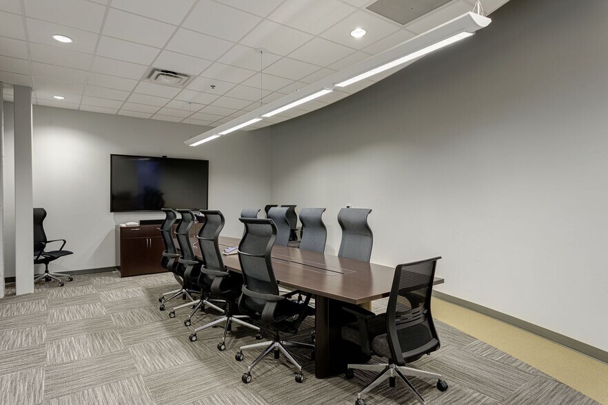 More Photos Of 2926 Kraft Dr, Nashville Light Distribution For Lease