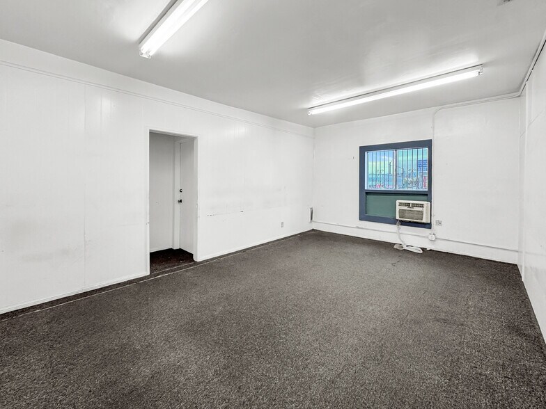 More Photos Of 920 S Atlantic Blvd, Los Angeles Office For Sale