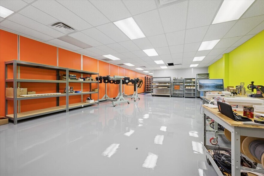 More Photos Of 3087 E Us 22, Somerville Manufacturing For Lease