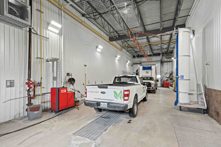 More Photos Of 560 Echo St, Vars Manufacturing For Sale