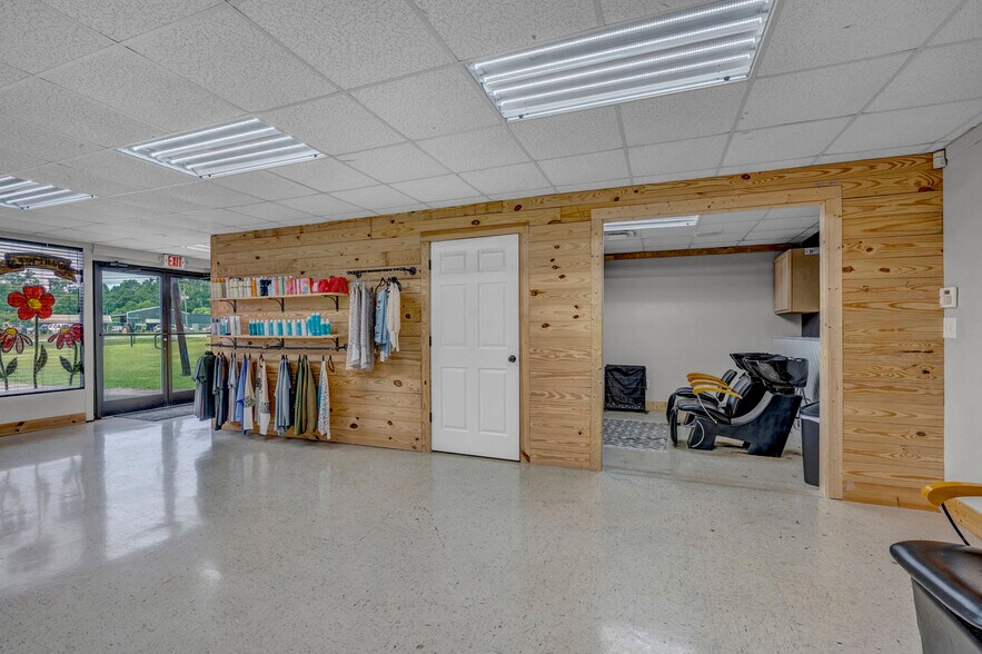 More Photos Of 38178 Us Highway 231, Ashville Freestanding For Sale