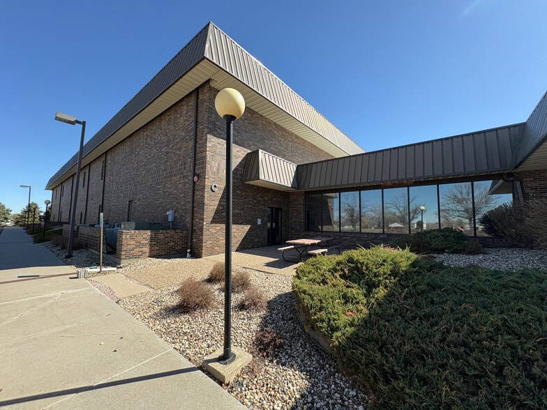 More Photos Of 1515 N Sanborn Blvd, Mitchell Office For Sale