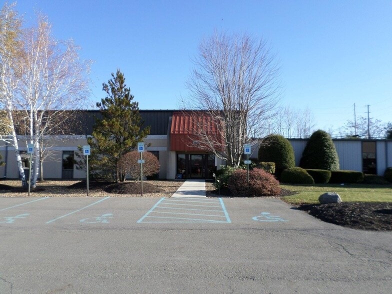 More Photos Of 300 Laird St, Wilkes Barre Medical For Lease