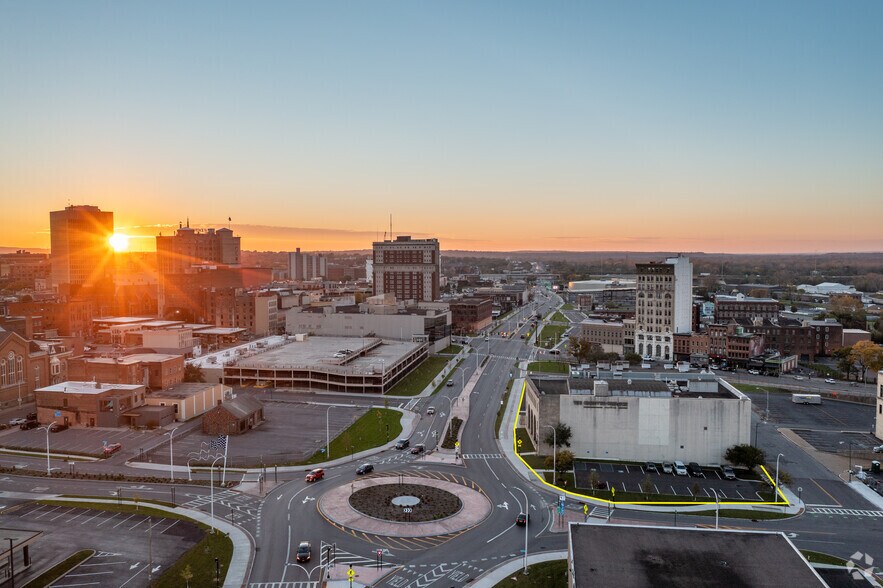 More Photos Of 221 Oriskany St E, Utica Office For Lease