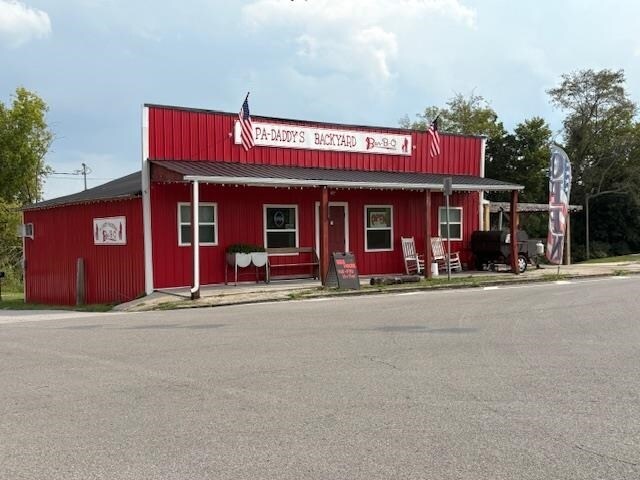 More Photos Of 5112 S Jackson Hwy, Horse Cave Restaurant For Sale