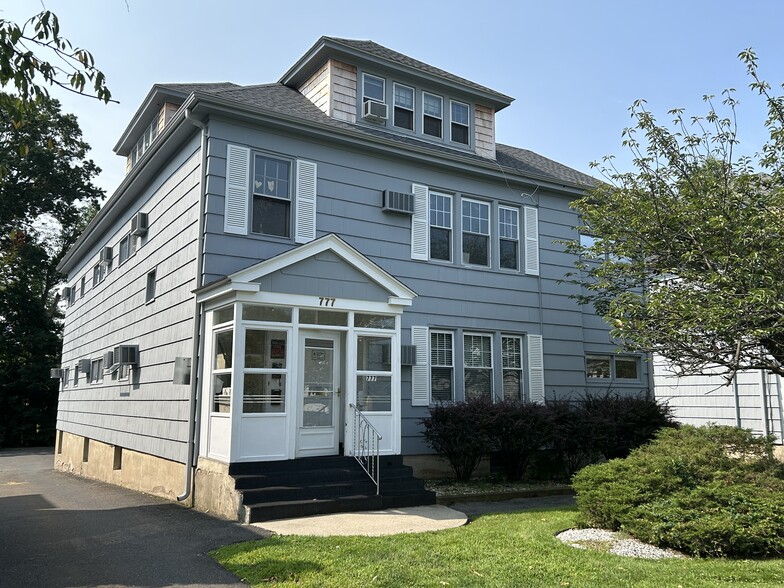 Primary Photo Of 777 Farmington Ave, West Hartford Office Residential For Lease