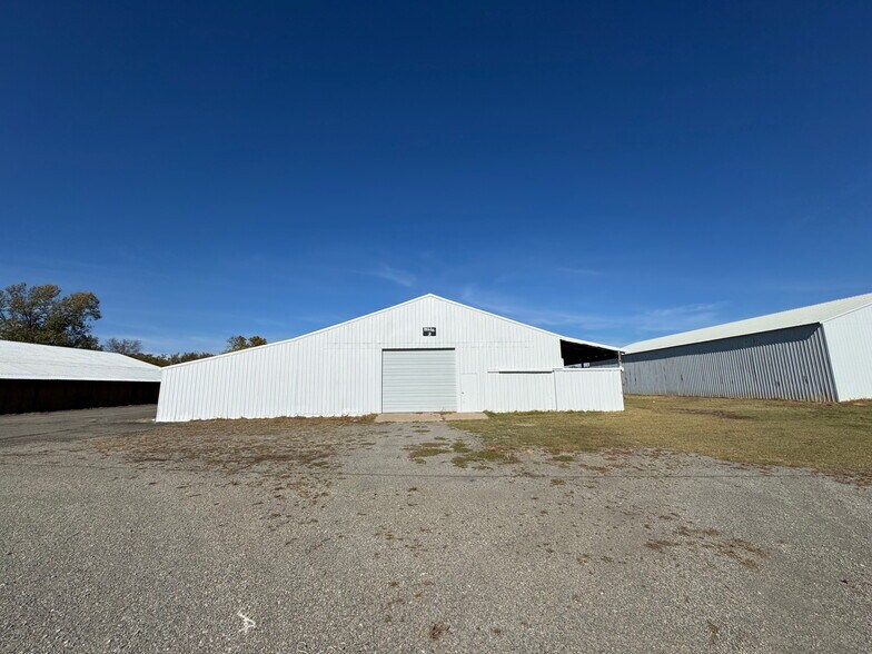 More Photos Of 3436 W 60th St N, Porter Distribution For Sale