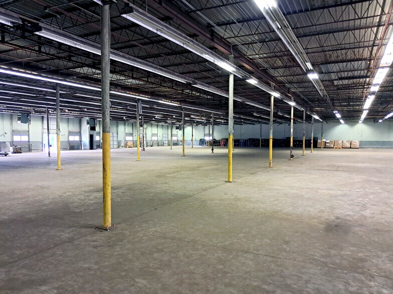 More Photos Of 1651 Kerr Dr, Jackson Unknown For Lease