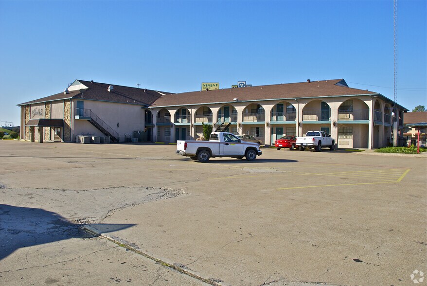 More Photos Of 1216 Interstate Highway 30, Greenville Hotel For Sale