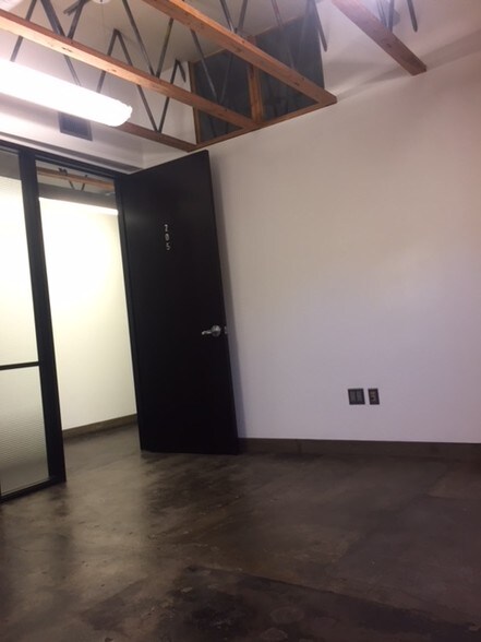 More Photos Of 8335 W Sunset Blvd, West Hollywood Office For Lease