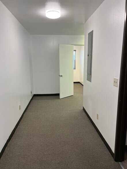 More Photos Of 11701 Inglewood Ave, Hawthorne Office Residential For Lease
