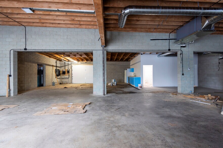 More Photos Of 8651-8655 Washington Blvd, Los Angeles Auto Repair For Lease