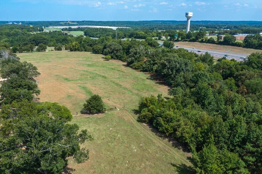 More Photos Of TBD Interstate 20 Is, Lindale Land For Sale