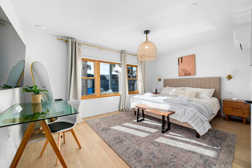 More Photos Of 208-210 Capitola Ave, Capitola Storefront Retail Residential For Sale