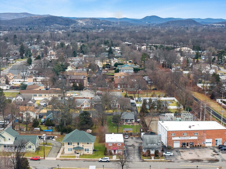 Primary Photo Of 31 Evans Pl, Pompton Plains Office For Lease