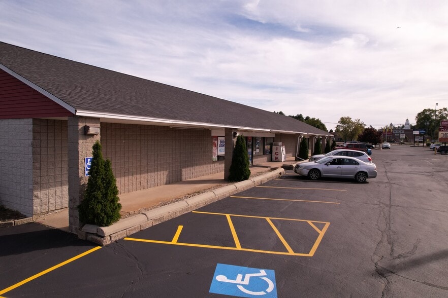 More Photos Of 183 Wakefield St, Rochester Storefront Retail Office For Lease