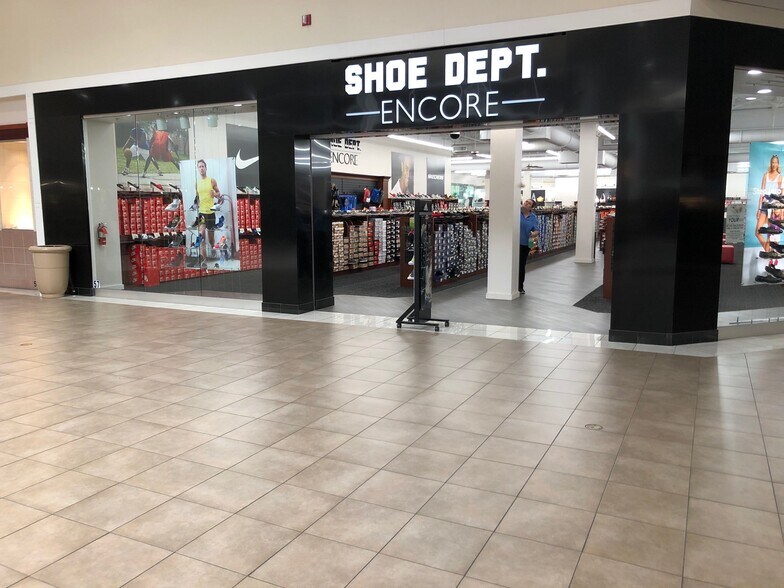 More Photos Of 2600 Beach Blvd, Biloxi Unknown For Lease