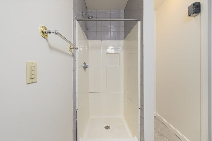 More Photos Of 84-86 Kilvert St, Warwick Restaurant For Sale