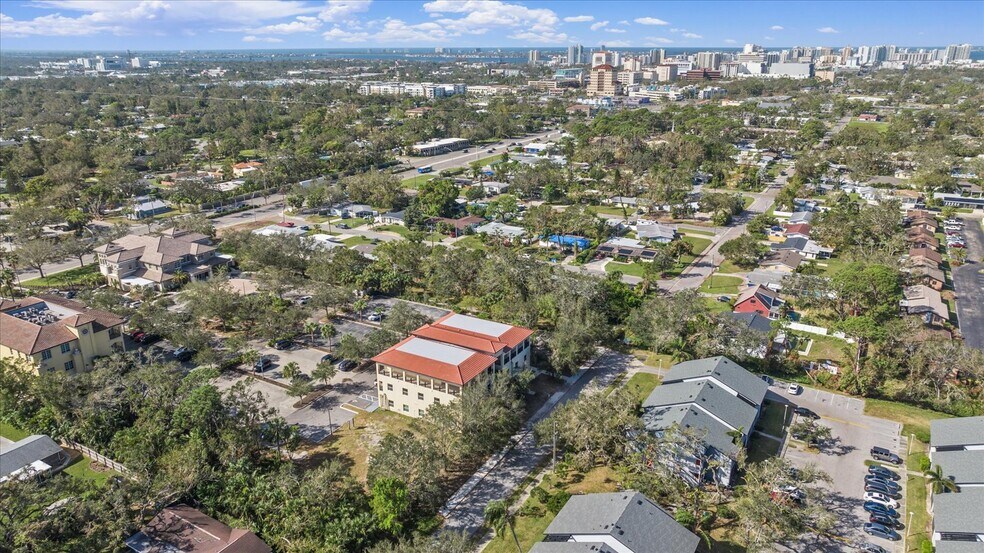 More Photos Of 2641 Fruitville Rd, Sarasota Medical For Sale