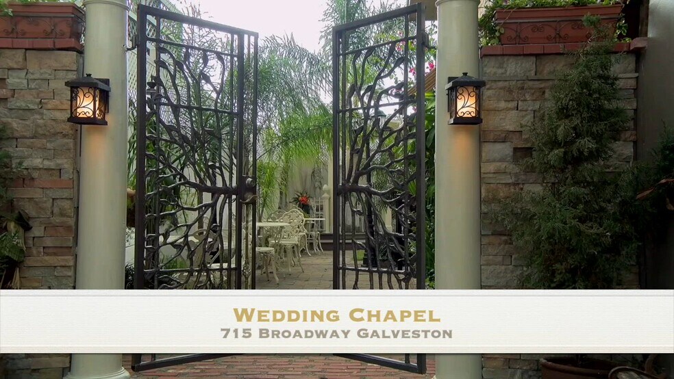 Primary Photo Of 715 Broadway St, Galveston Specialty For Sale