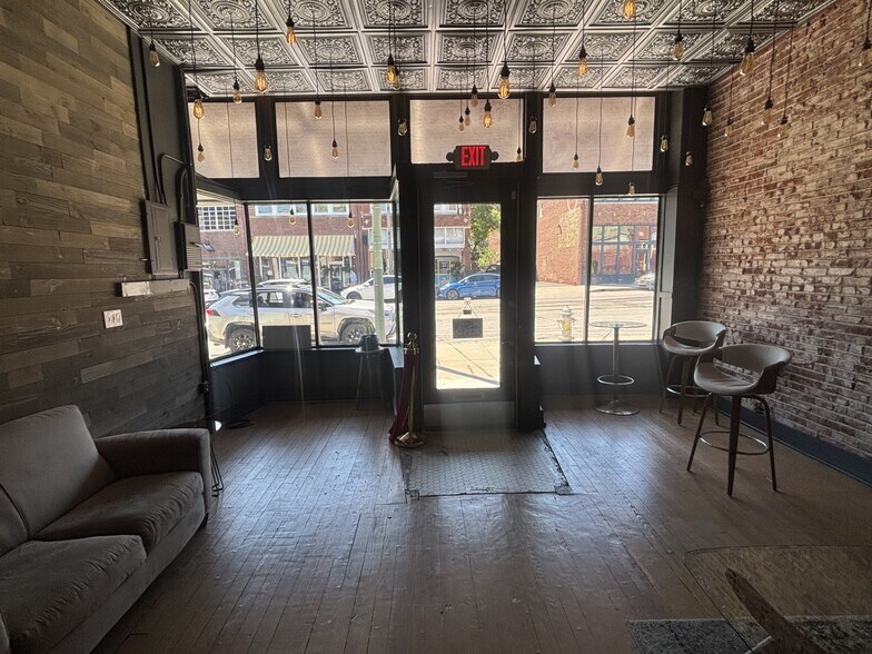 More Photos Of 508-510 S Main St, Memphis Apartments For Lease