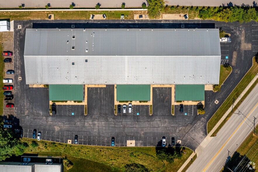 More Photos Of 4270-4282 Hudson Dr, Stow Light Manufacturing For Lease