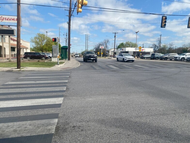More Photos Of 3400 San Pedro Ave, San Antonio Land For Lease