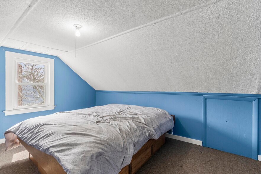 More Photos Of 128 Saltonstall Pky, East Haven Medical For Sale