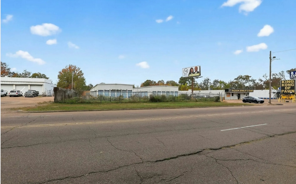 More Photos Of 3705 N West St, Jackson Self Storage For Sale