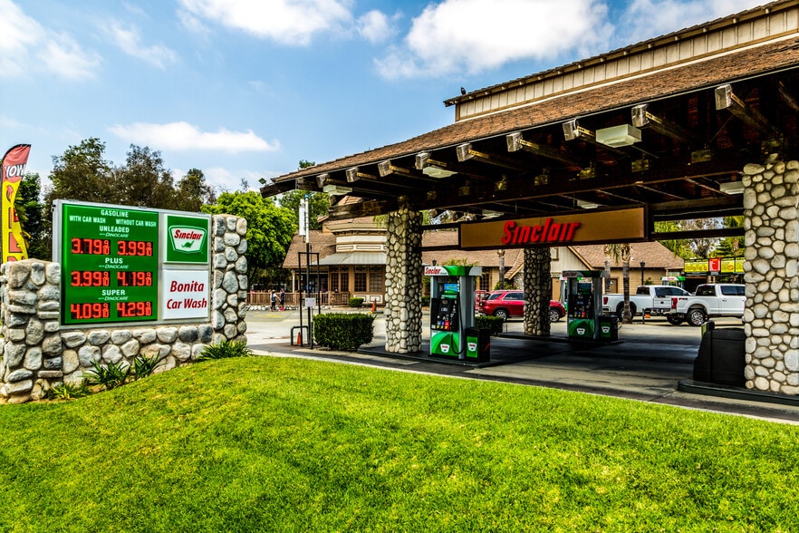 More Photos Of 555 W Bonita Ave, San Dimas Carwash For Sale