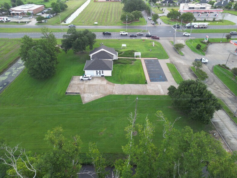 More Photos Of 669 Belle Terre Blvd, La Place Office For Sale