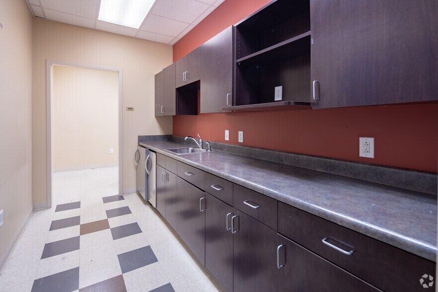 More Photos Of 345 Bob Heath Dr, Huntsville Office For Lease