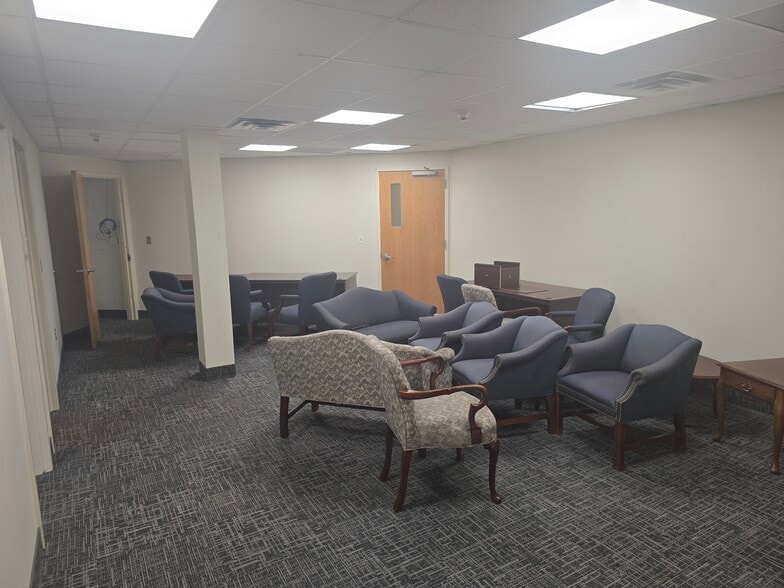 More Photos Of 1201 Mount Kemble Ave, Morristown Medical For Lease