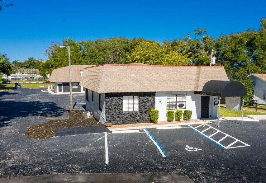More Photos Of 2945 NE 3rd St, Ocala Office For Sale