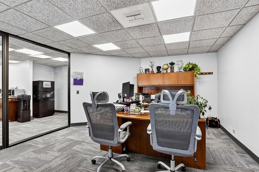 More Photos Of 2700 S Shoshone St, Englewood Light Distribution For Sale