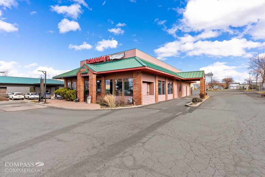 More Photos Of 62080 NE 27th St, Bend Restaurant For Sale