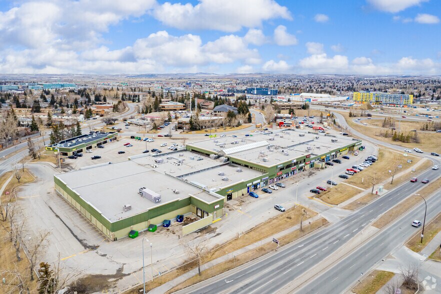 More Photos Of 240 Midpark Way SE, Calgary Unknown For Lease