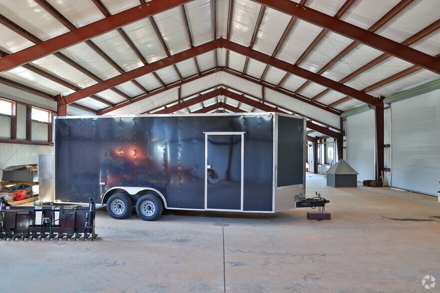 More Photos Of 2224 Gumlog Rd, Lavonia Light Manufacturing For Sale