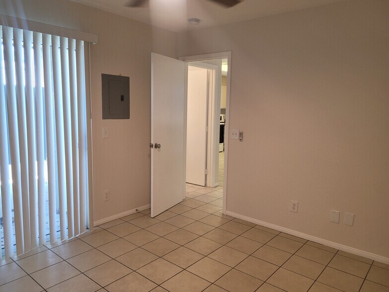 More Photos Of 1171 Sixshooter Ave, Pahrump Apartments For Sale