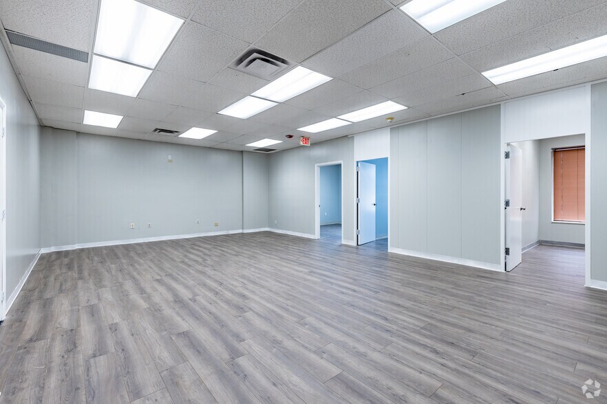 More Photos Of 6100 Lake Ellenor Dr, Orlando Office For Lease