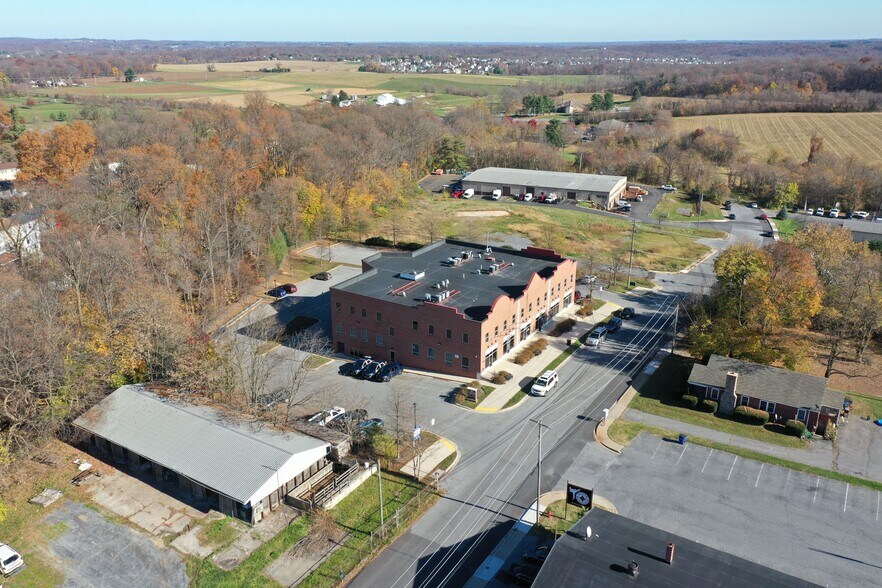 More Photos Of 205 Center St, Mount Airy Medical For Lease
