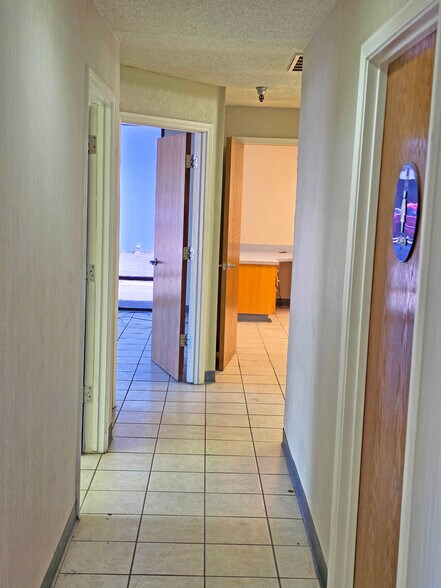 More Photos Of 4960 E Yale Ave, Fresno Warehouse For Sale
