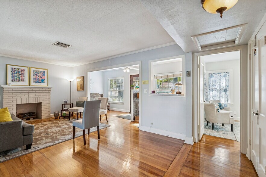 More Photos Of 3705 S Macdill Ave, Tampa Medical For Sale