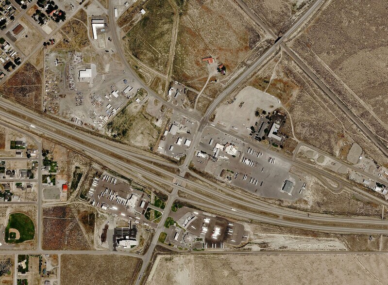 More Photos Of 1313-1317 6th Street, Wells Land For Sale